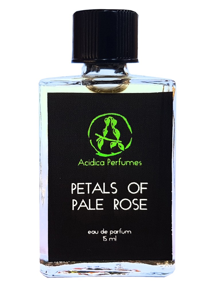 Petals of pale rose